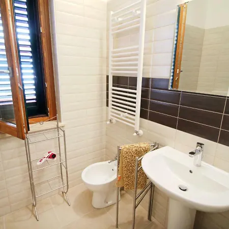 Locazione Turistica Beach House.1 *