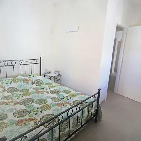 Locazione Turistica Beach House.1 Apartment Montesilvano